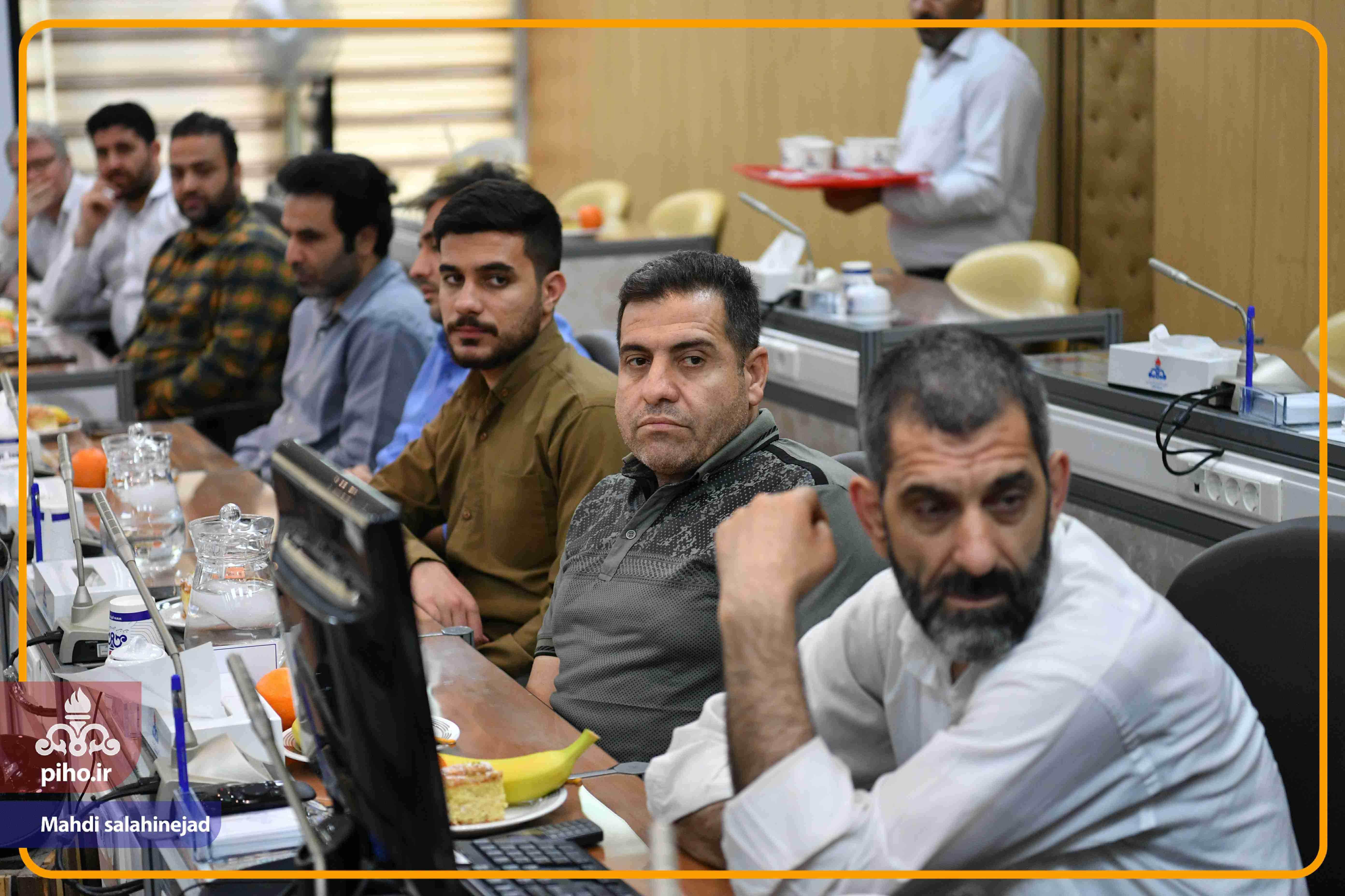 نشست روز کارگر 8