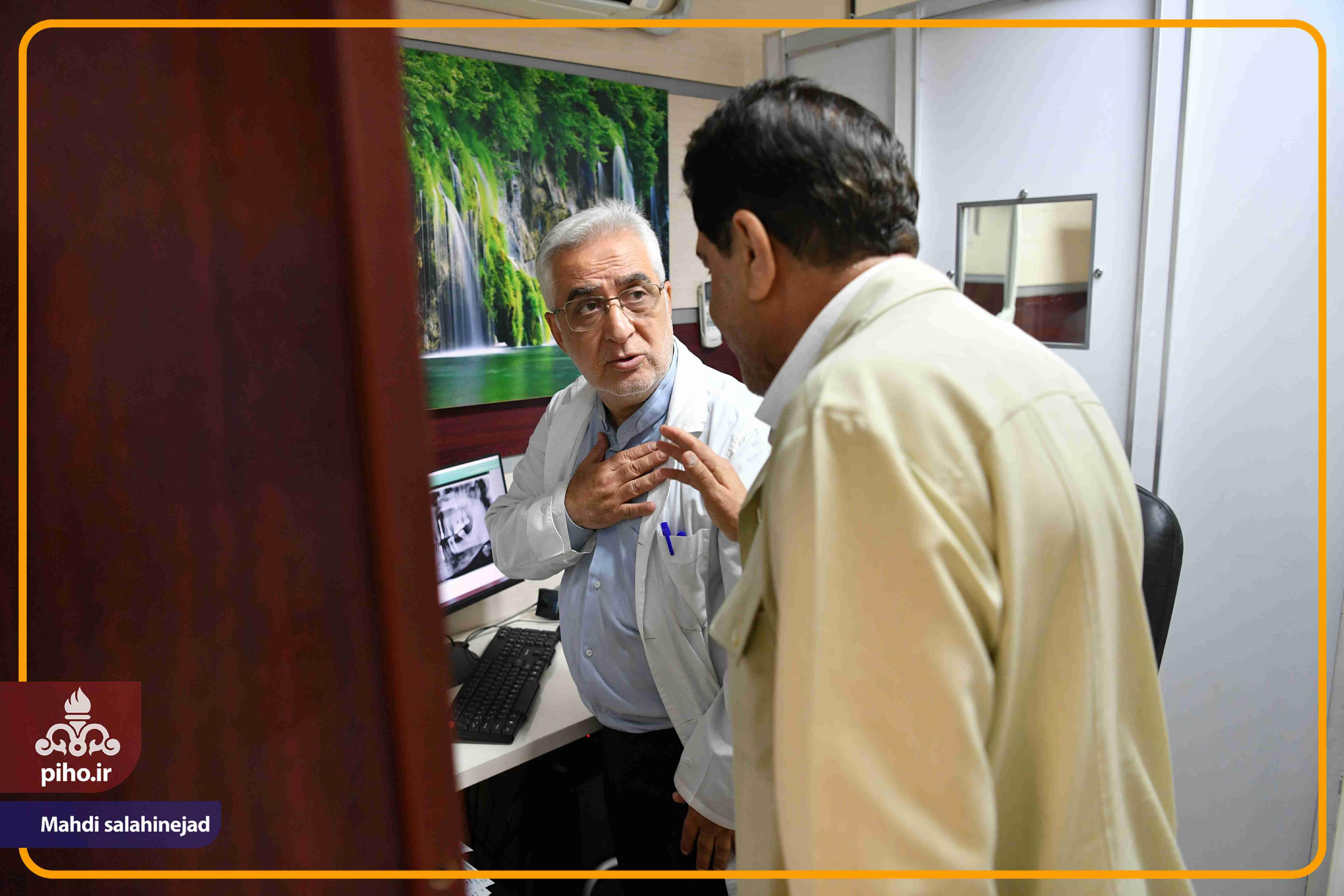 بازدید دکتر شجاع بیمارستان تهران 88
