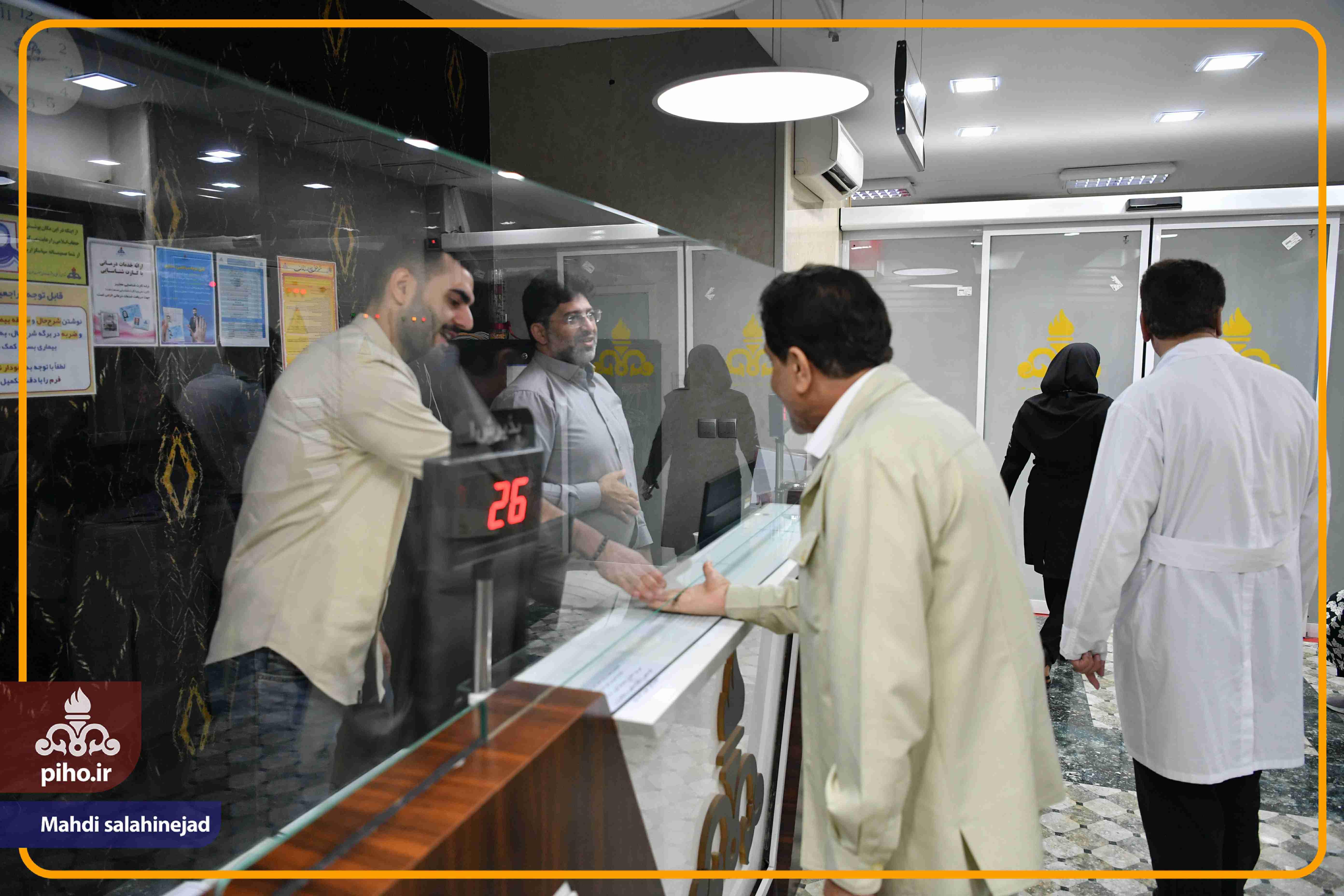 بازدید دکتر شجاع بیمارستان تهران 78