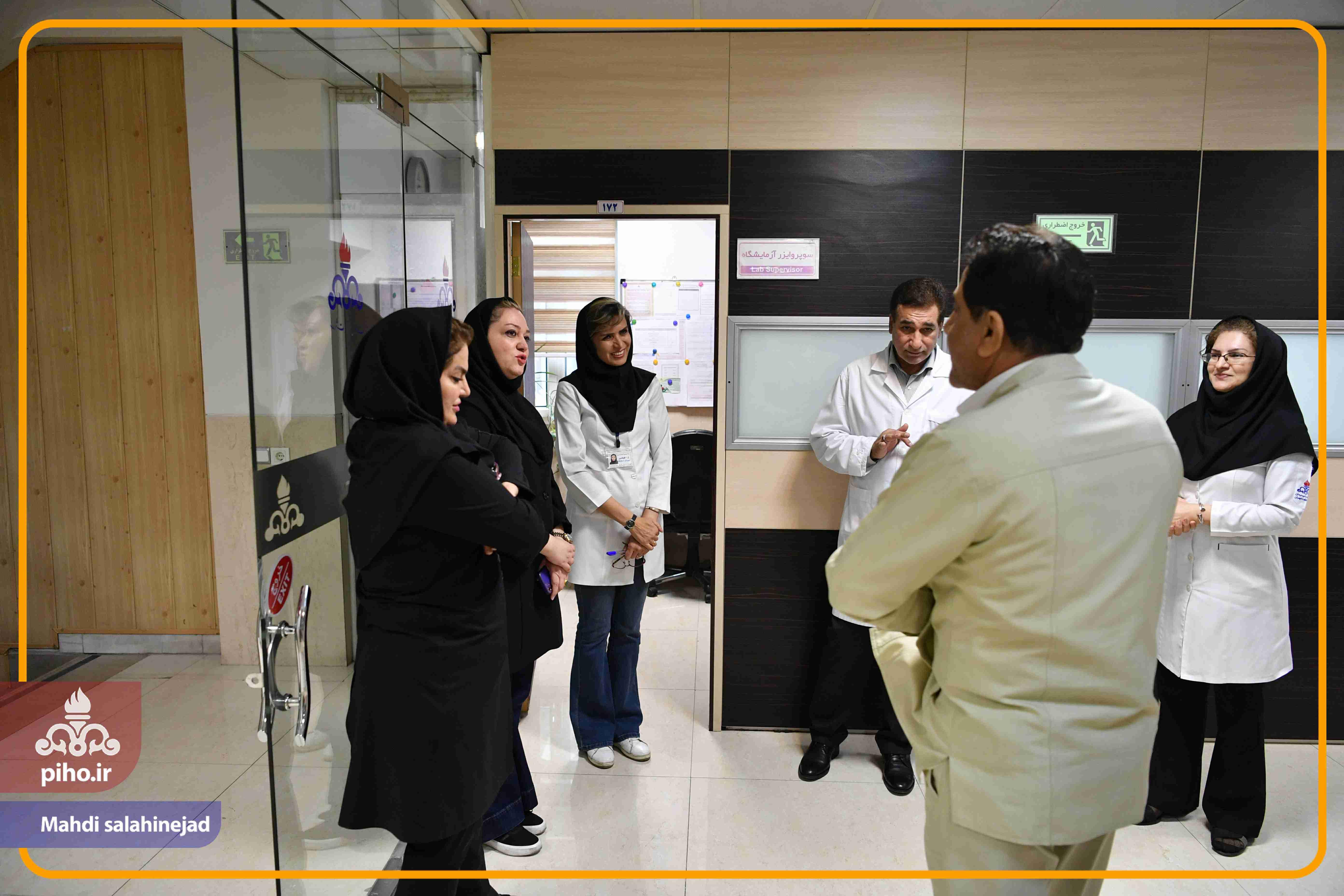 بازدید دکتر شجاع بیمارستان تهران 75