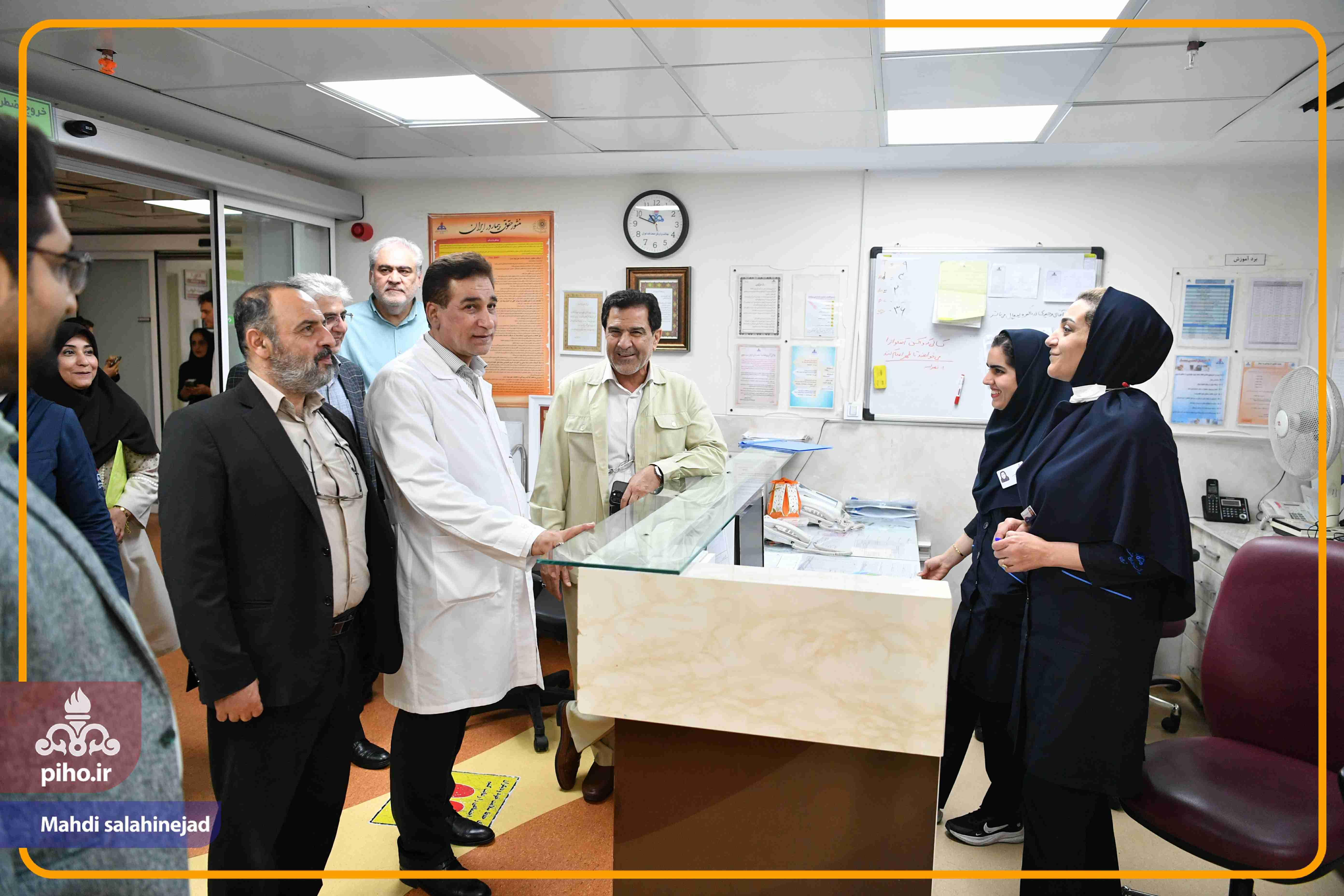 بازدید دکتر شجاع بیمارستان تهران 6