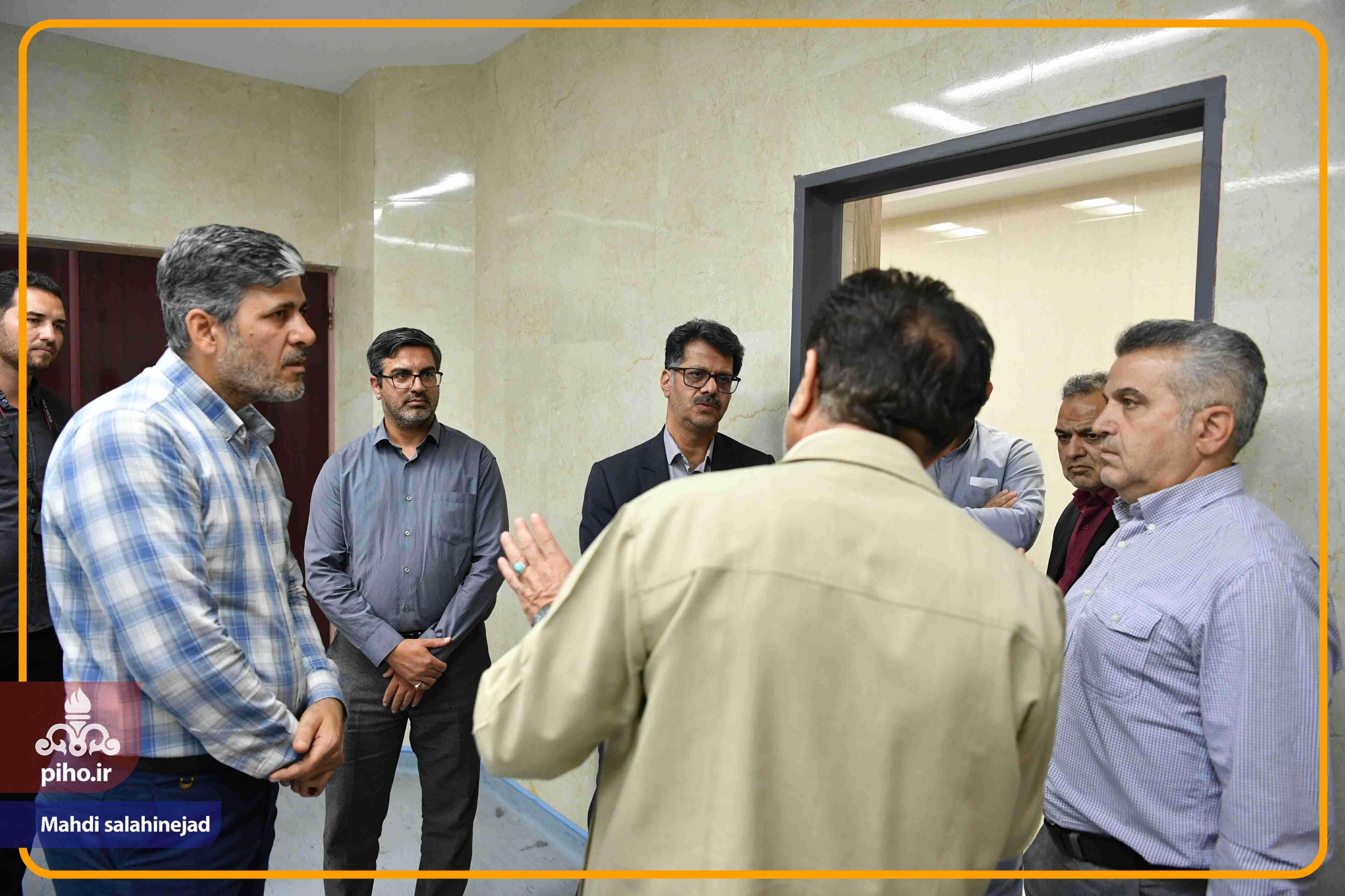 عکس بازدید مدیرعامل سازمان از مرکز سلامت خانواده قم  6