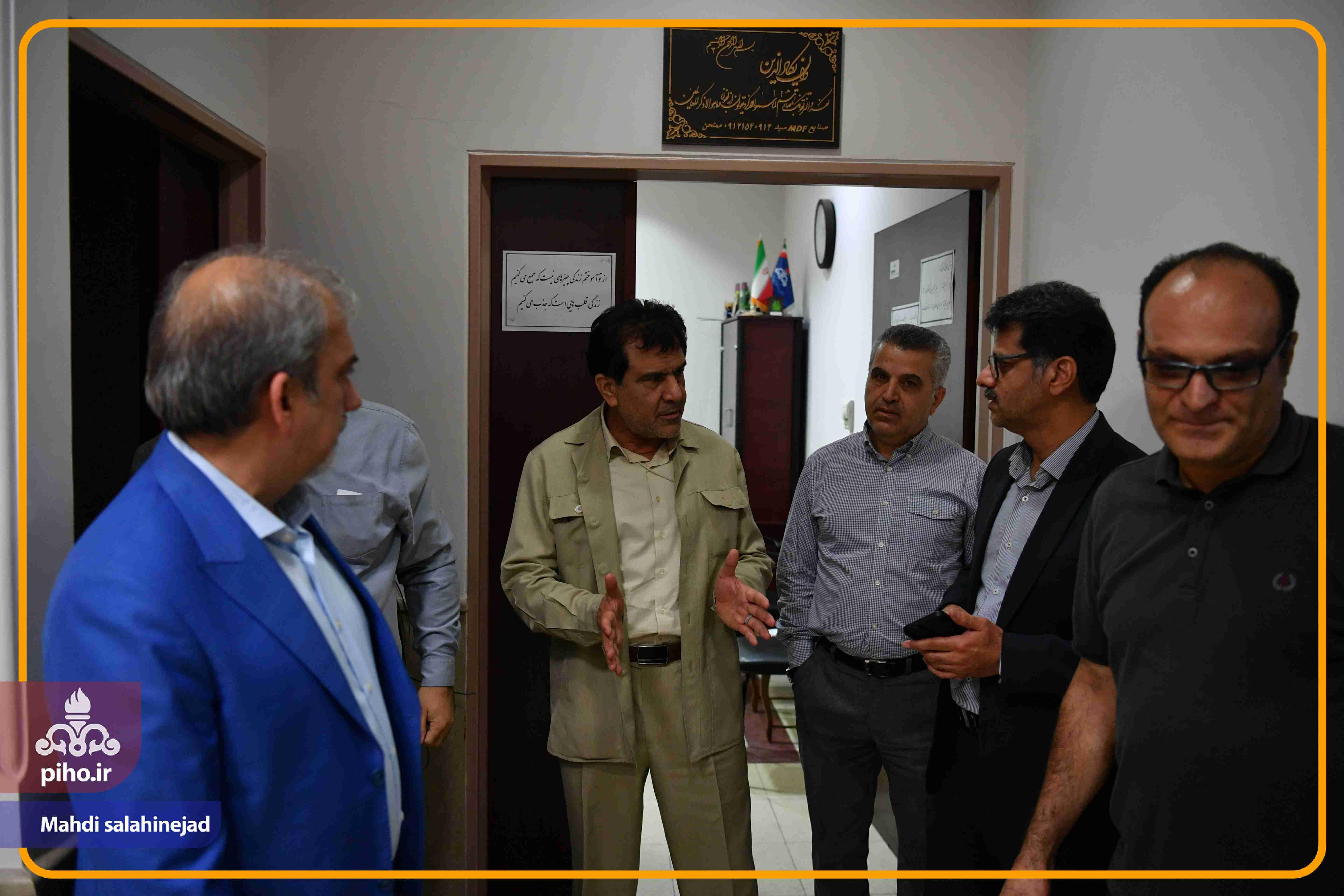 عکس بازدید مدیرعامل سازمان از مرکز سلامت خانواده قم  5